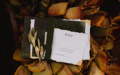 Choosing Between Mail-Back and Online Wedding RSVPs: What Works Best for You?